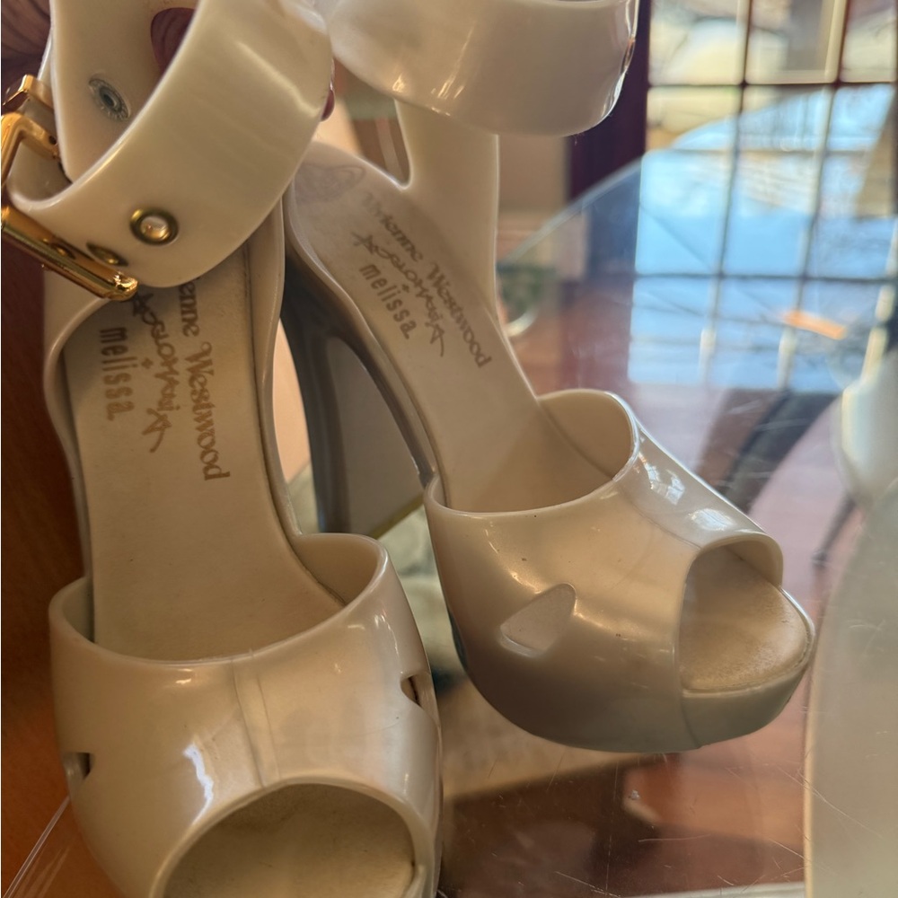 Vivienne Westwood Glossy Cream Heels